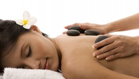 http://salongfresh.ee/wp-content/uploads/2012/10/Laavakivi-massaž.jpg